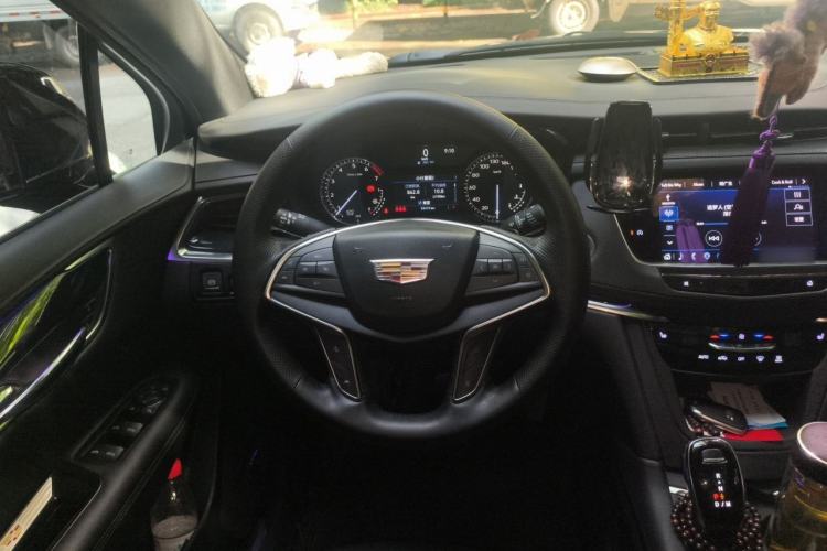 Used Cadillac XT5 2024 2.0T Two-Wheel Drive Fashion Edition Steering Wheel