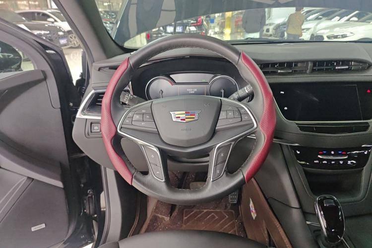 Used Cadillac XT5 2024 2.0T Two-Wheel Drive Fashion Edition Steering Wheel