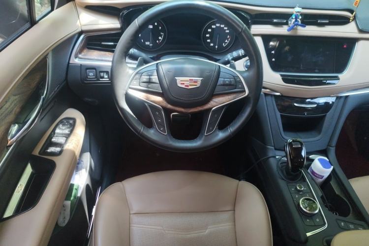 Used Cadillac XT5 2024 2.0T Four-Wheel Drive Platinum Edition Steering Wheel