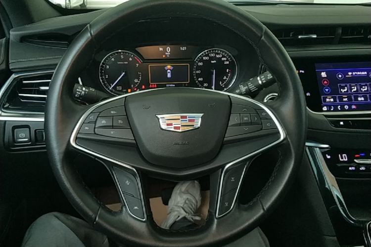 Used Cadillac XT5 2024 2.0T Two-Wheel Drive Fashion Edition Steering Wheel