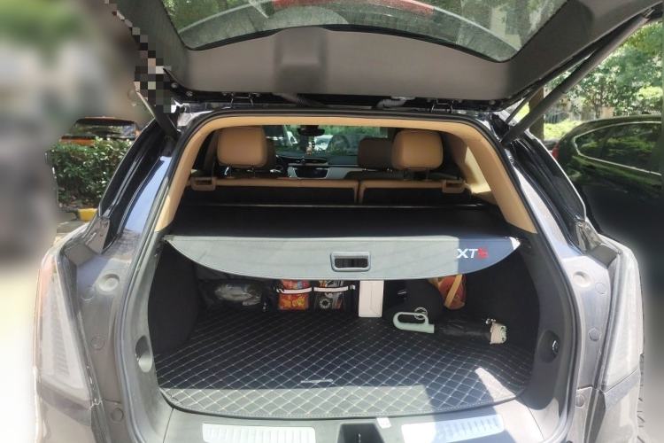 Used Cadillac XT5 2024 2.0T Four-Wheel Drive Platinum Edition Trunk