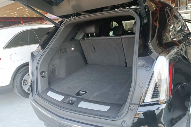 Used Cadillac XT5 2024 2.0T All-Wheel-Drive Luxury Version (Hummingbird Edition) Trunk