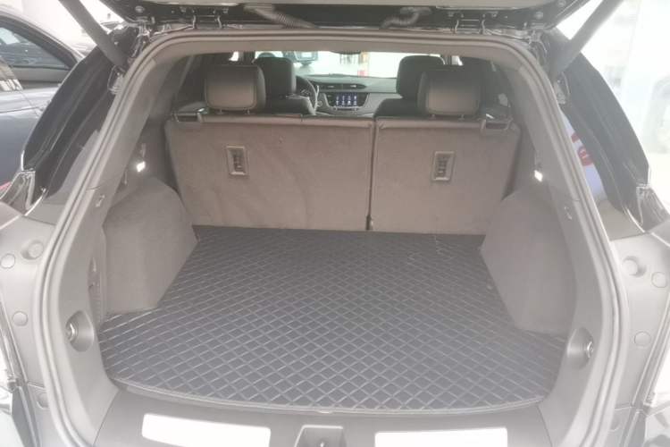Used Cadillac XT5 2024 2.0T All-Wheel-Drive Luxury Version (Hummingbird Edition) Trunk