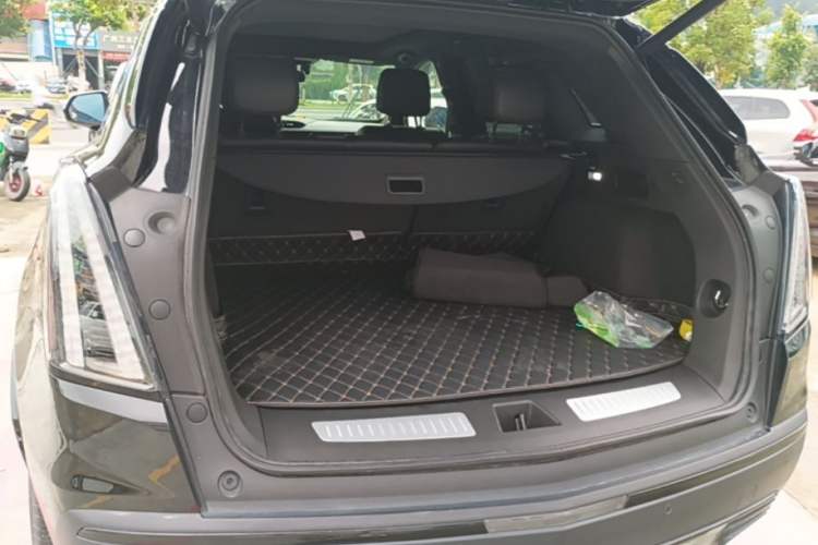 Used Cadillac XT5 2024 2.0T All-Wheel-Drive Luxury Version (Hummingbird Edition) Trunk