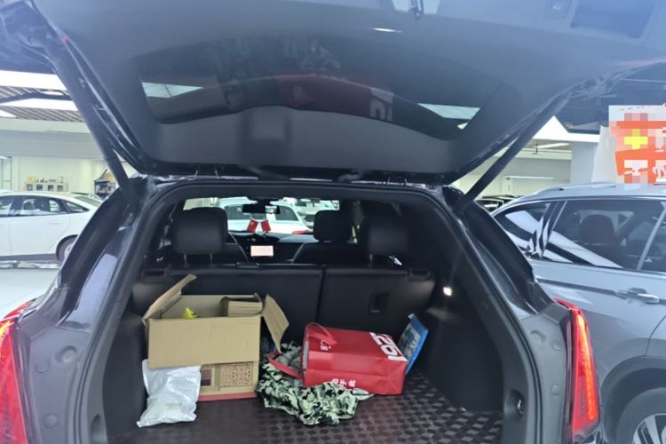 Used Cadillac XT5 2024 2.0T Two-Wheel Drive Fashion Edition Trunk