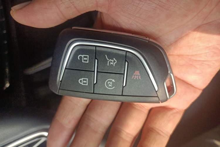 Used Cadillac XT5 2024 2.0T Four-Wheel Drive Prestige Version (Ultimate Edition) Vehicle Key