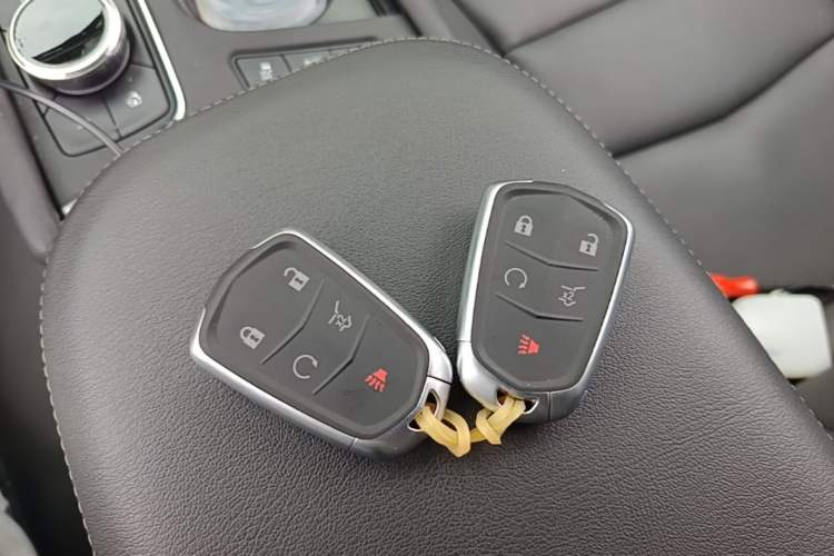 Used Cadillac XT5 2024 2.0T All-Wheel-Drive Luxury Version (Hummingbird Edition) Vehicle Key
