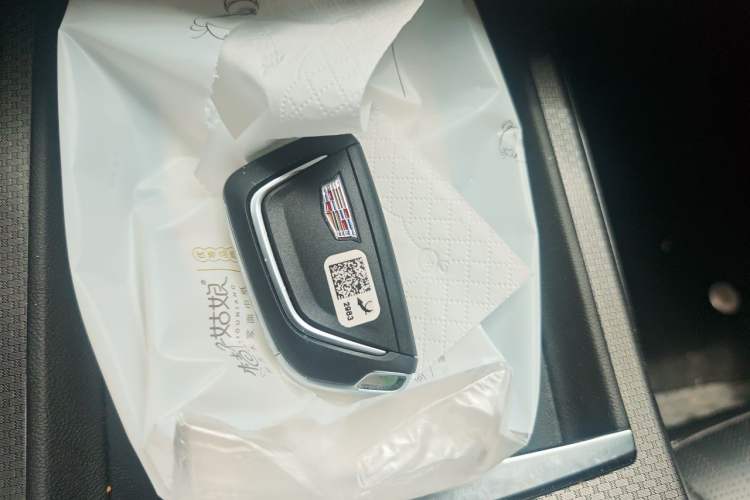 Used Cadillac XT5 2024 2.0T All-Wheel-Drive Luxury Version (Hummingbird Edition) Vehicle Key