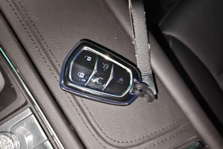 Used Cadillac XT5 2024 2.0T Two-Wheel Drive Fashion Edition Vehicle Key