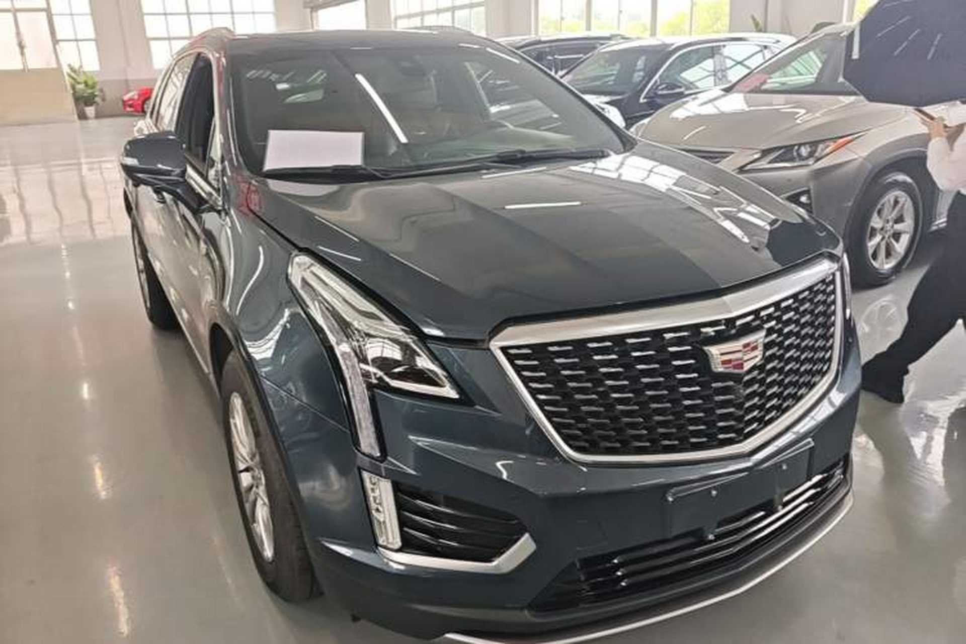 Used Cadillac XT5 2024 2.0T Two-Wheel Drive Fashion Edition Front Right 45 Deg