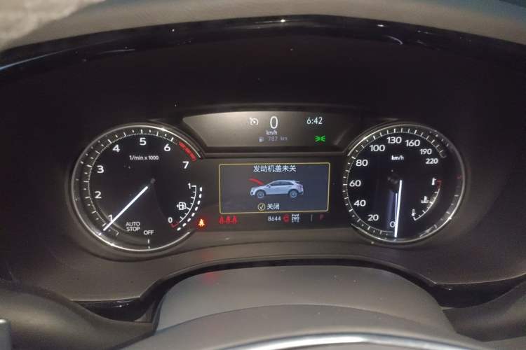 Used Cadillac XT5 2024 2.0T All-Wheel-Drive Luxury Version (Hummingbird Edition) Instrument Cluster
