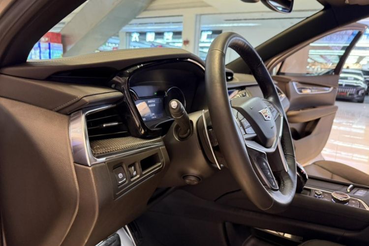 Used Cadillac XT5 2024 2.0T All-Wheel-Drive Luxury Version (Hummingbird Edition) Interior 10