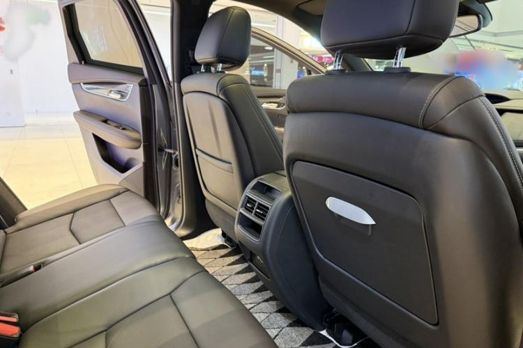 Used Cadillac XT5 2024 2.0T All-Wheel-Drive Luxury Version (Hummingbird Edition) Interior 4