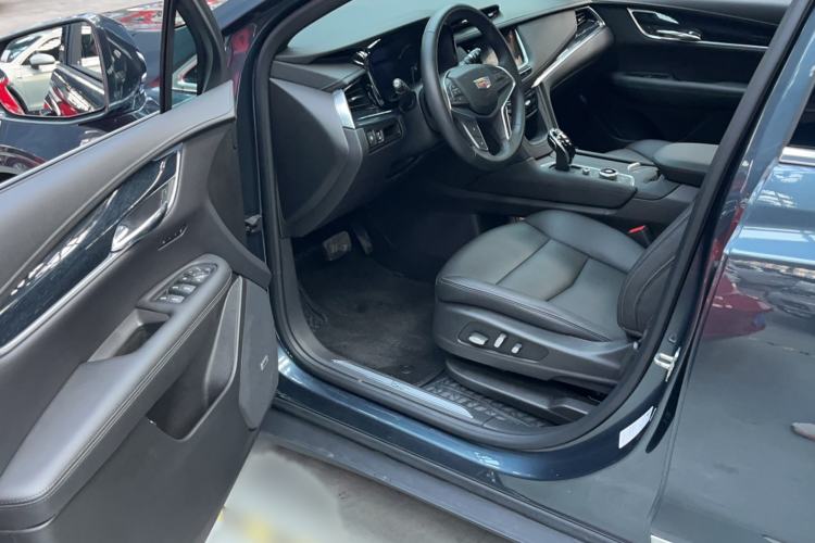 Used Cadillac XT5 2024 2.0T Two-Wheel Drive Fashion Edition Left Front Seat