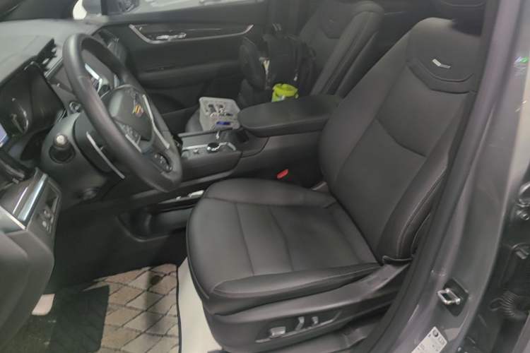 Used Cadillac XT5 2024 2.0T All-Wheel-Drive Luxury Version (Hummingbird Edition) Left Front Seat