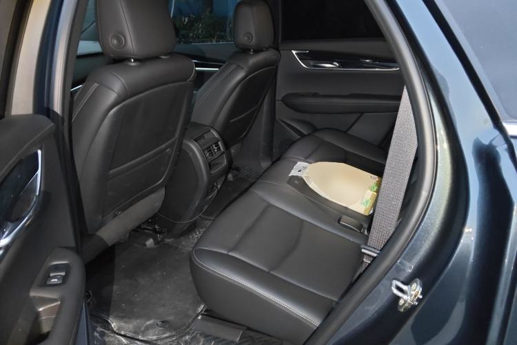 Used Cadillac XT5 2024 2.0T Two-Wheel Drive Fashion Edition Left Rear Seat
