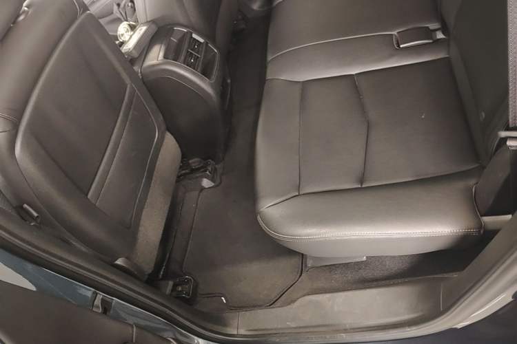 Used Cadillac XT5 2024 2.0T Two-Wheel Drive Fashion Edition Left Rear Seat