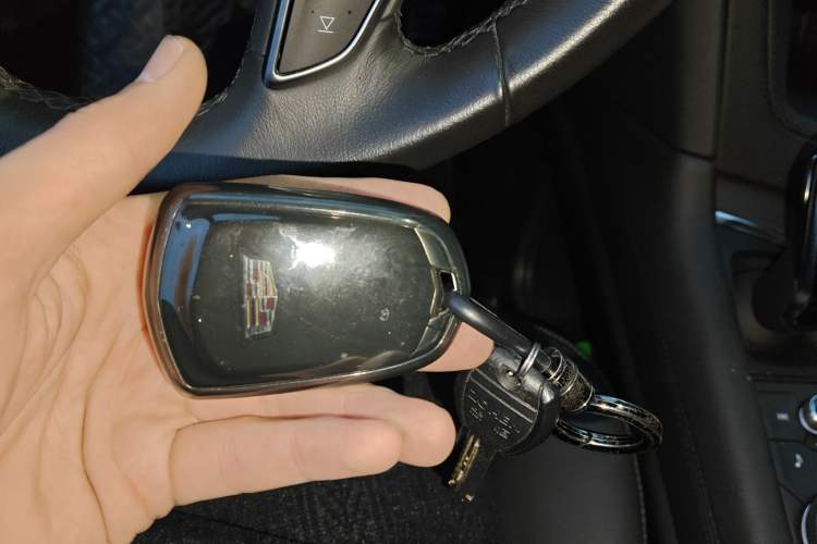 Used Cadillac XT5 2024 2.0T Two-Wheel Drive Fashion Edition Vehicle Key