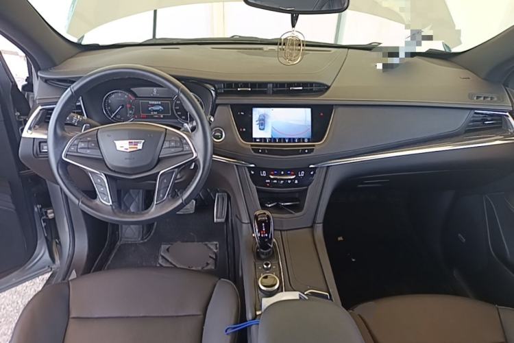 Used Cadillac XT5 2024 2.0T All-Wheel-Drive Luxury Version (Hummingbird Edition) Center Console