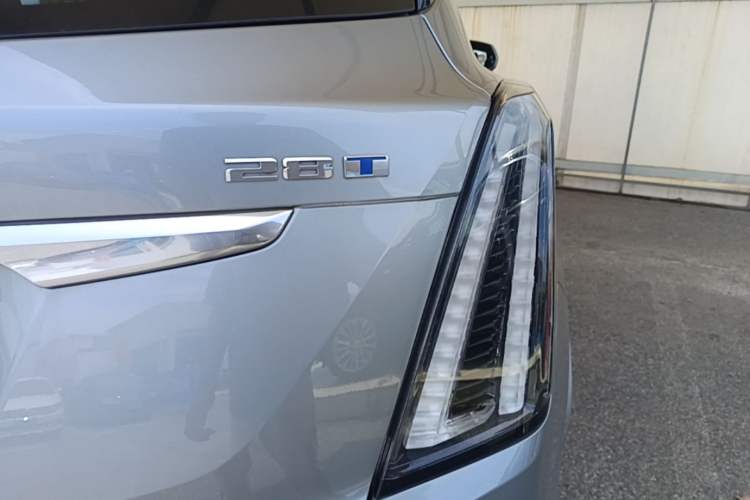 Used Cadillac XT5 2024 2.0T All-Wheel-Drive Luxury Version (Hummingbird Edition) Right Rear Taillight