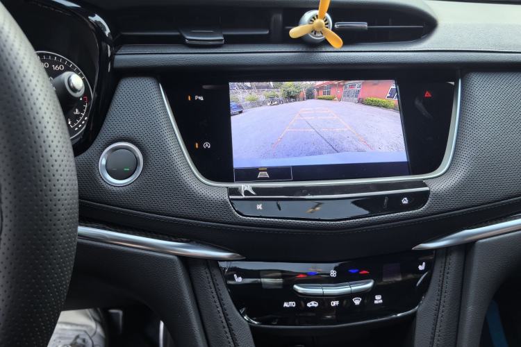 Used Cadillac XT5 2024 2.0T All-Wheel-Drive Luxury Version (Hummingbird Edition) Audio And AC Panel