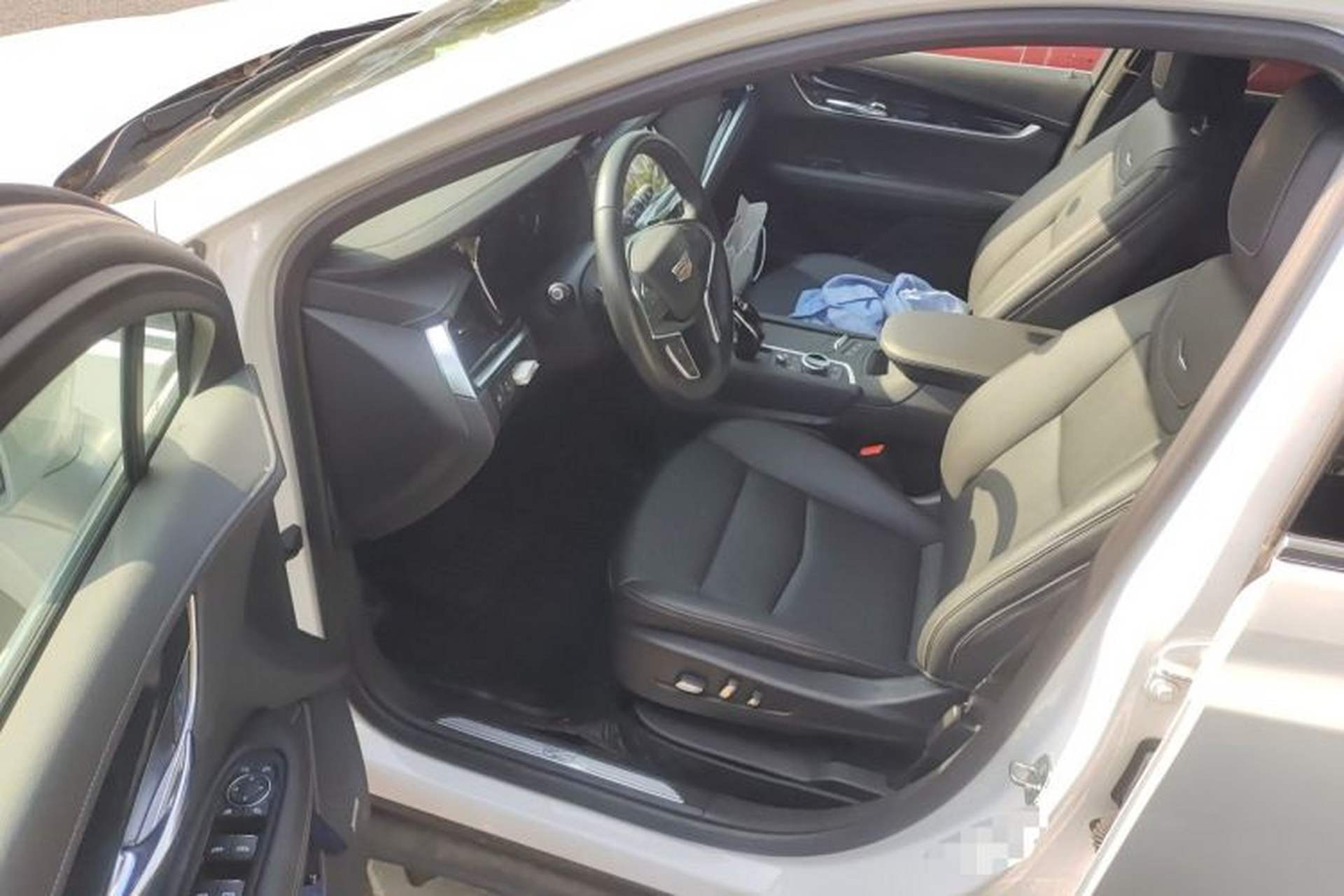 Used Cadillac XT5 2024 2.0T Two-Wheel Drive Fashion Edition Driver Seat