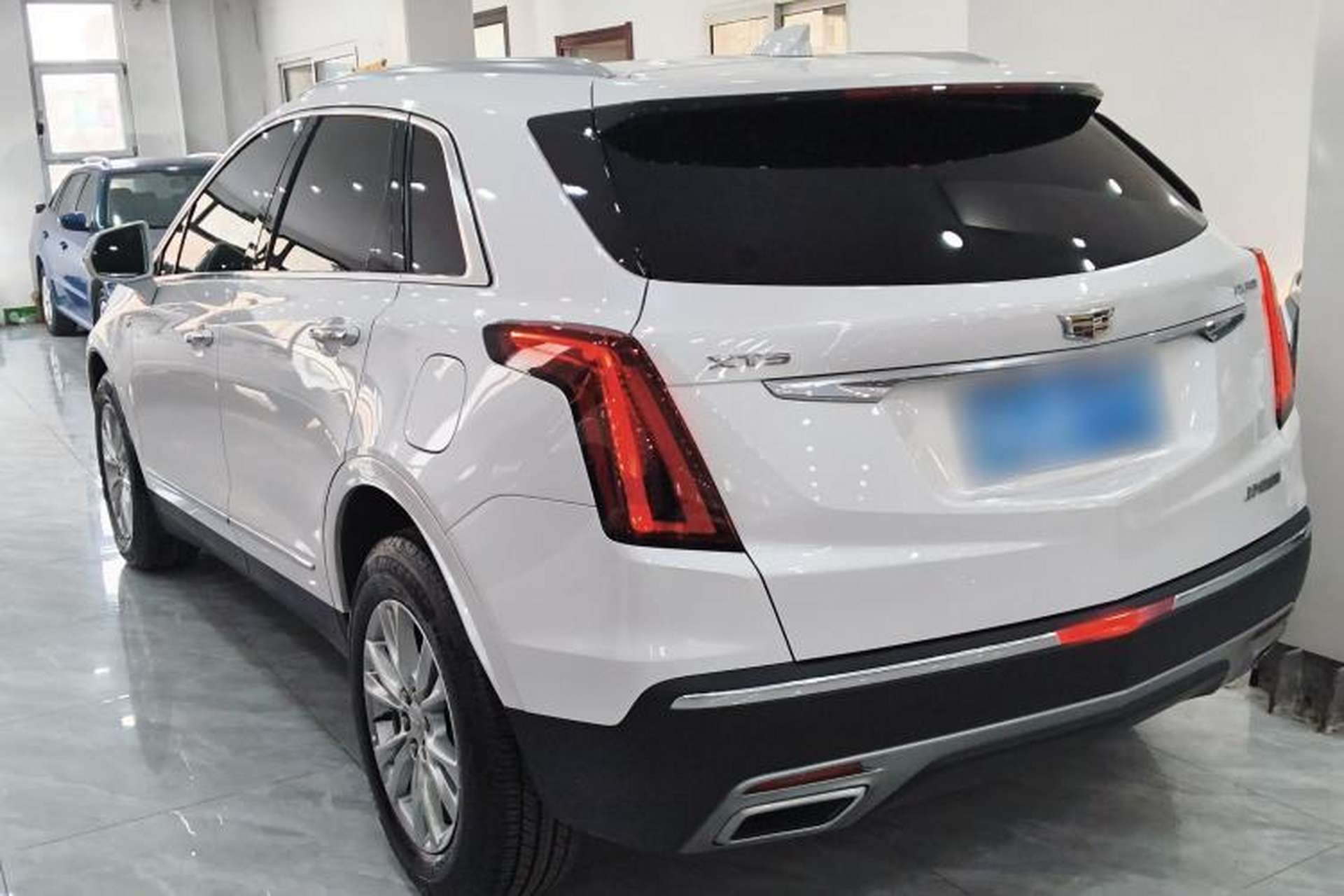 Used Cadillac XT5 2024 2.0T Two-Wheel Drive Fashion Edition Exterior 2