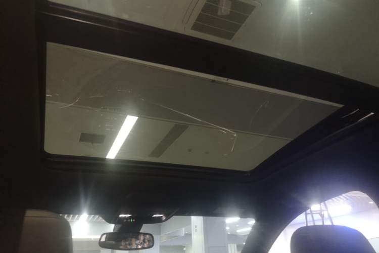 Used Cadillac XT5 2024 2.0T All-Wheel-Drive Luxury Version (Hummingbird Edition) Headliner