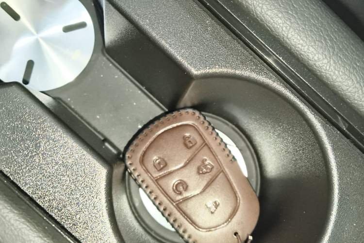 Used Cadillac XT5 2024 2.0T Two-Wheel Drive Fashion Edition Interior 1