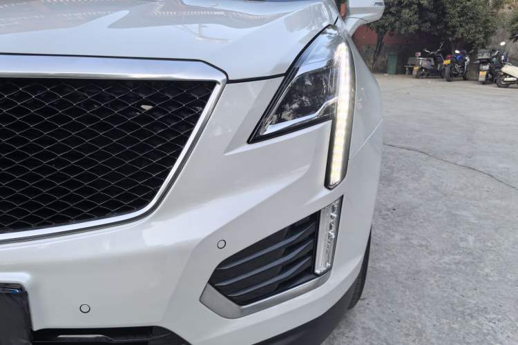 Used Cadillac XT5 2024 2.0T All-Wheel-Drive Luxury Version (Hummingbird Edition) Left Front Headlight