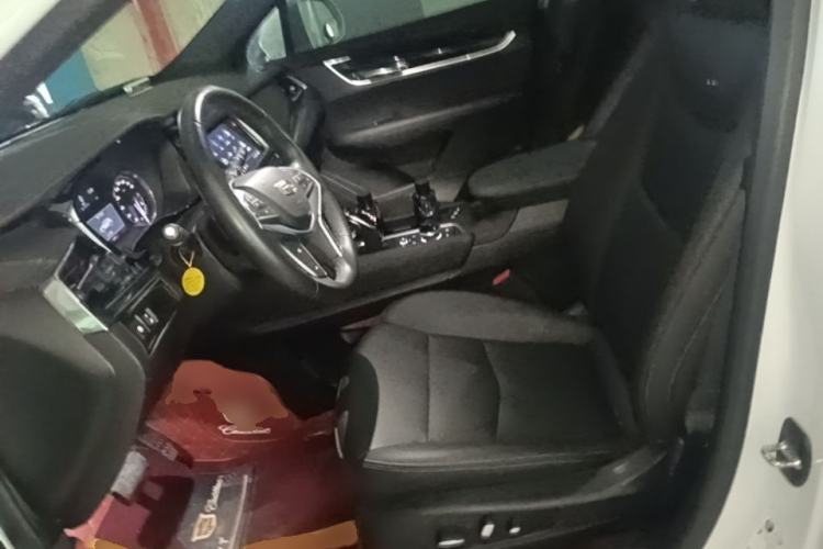 Used Cadillac XT5 2024 2.0T Two-Wheel Drive Fashion Edition Left Front Seat