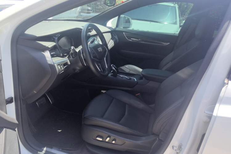 Used Cadillac XT5 2024 2.0T All-Wheel-Drive Luxury Version (Hummingbird Edition) Left Front Seat