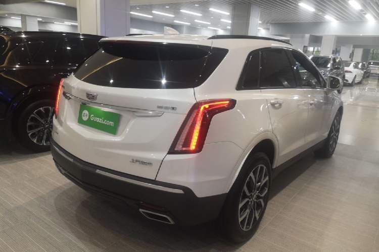 Used Cadillac XT5 2024 2.0T All-Wheel-Drive Luxury Version (Hummingbird Edition) Rear Right 45 Deg