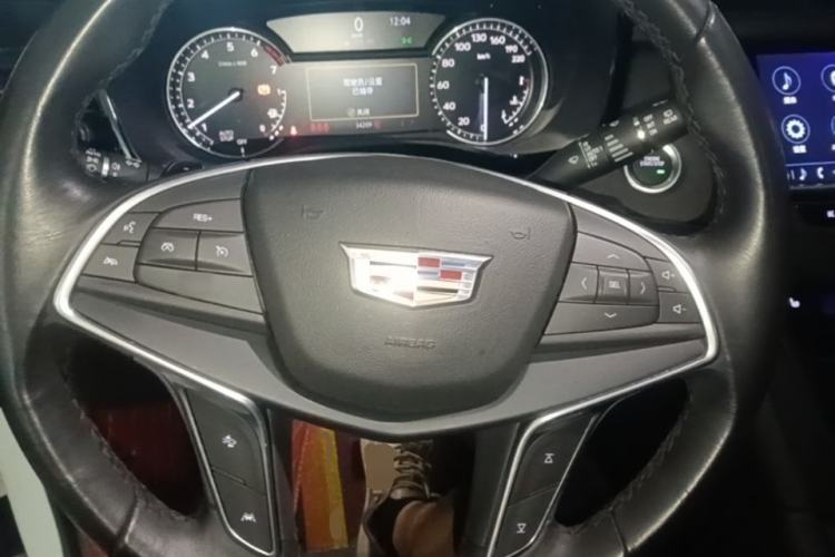 Used Cadillac XT5 2024 2.0T Two-Wheel Drive Fashion Edition Steering Wheel