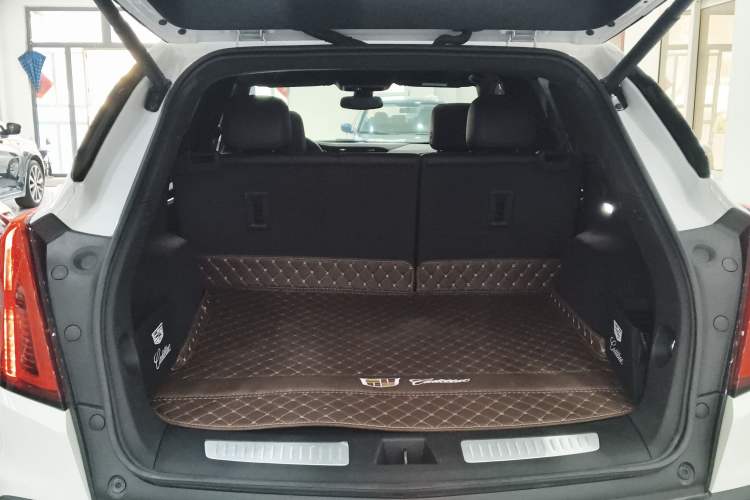 Used Cadillac XT5 2024 2.0T Two-Wheel Drive Fashion Edition Trunk