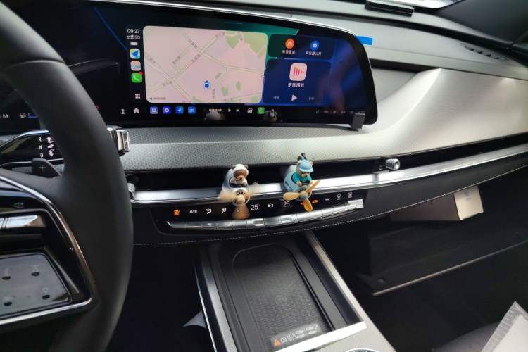 Used Cadillac XT5 2025 2.0T Luxury Version Audio And AC Panel