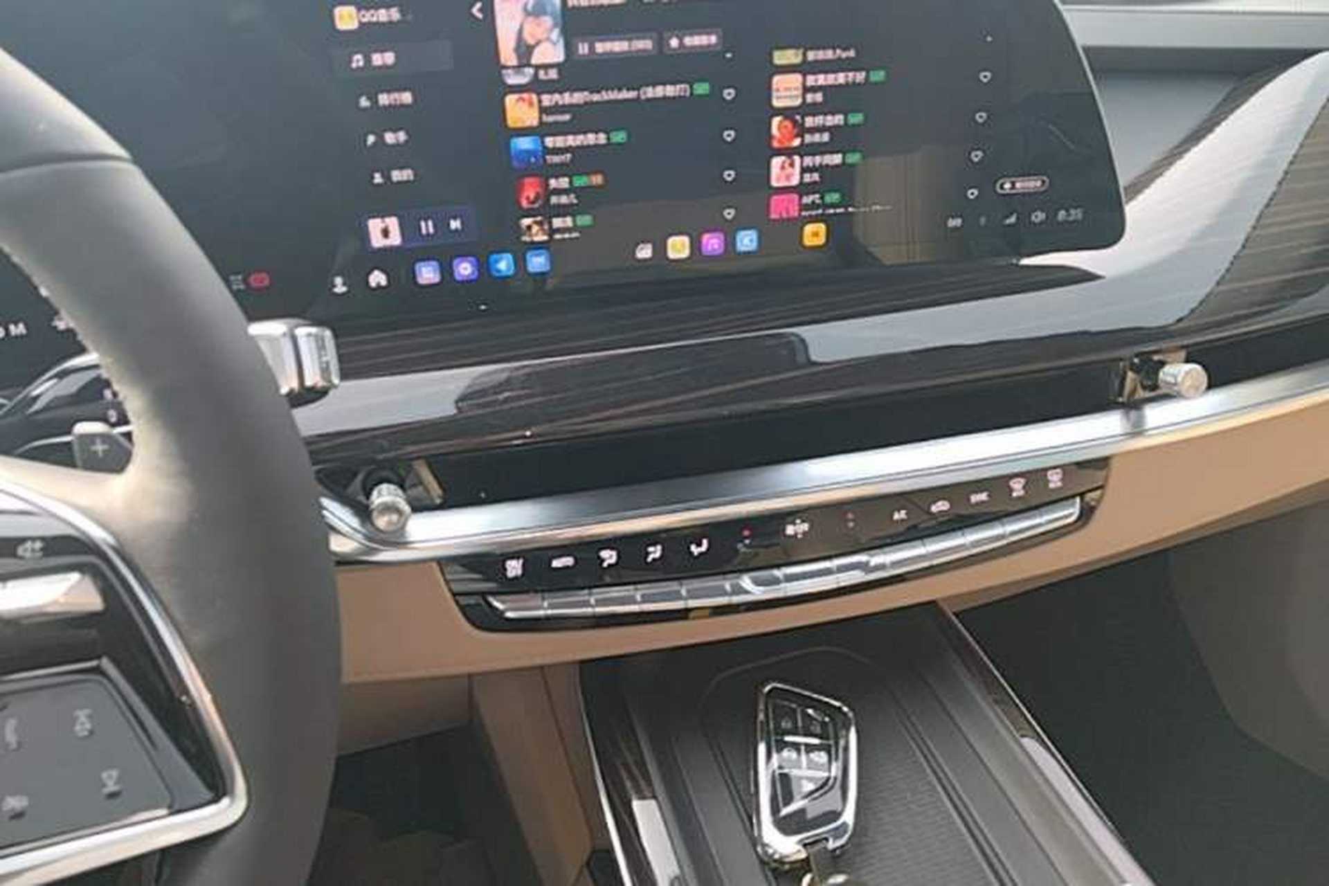 Used Cadillac XT5 2025 2.0T Luxury Version Audio And AC Panel