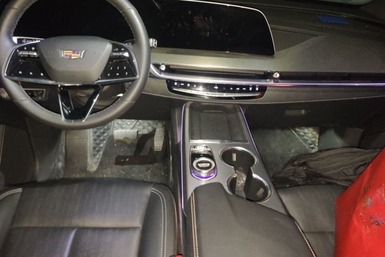 Used Cadillac XT5 2025 2.0T Luxury Version Center Console