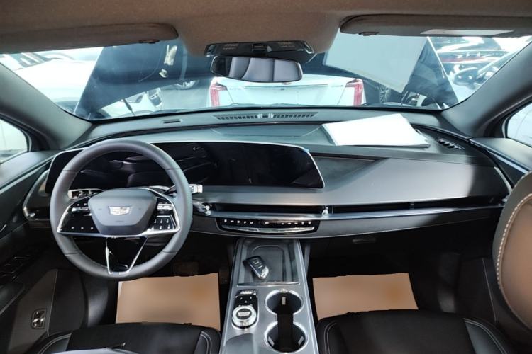 Used Cadillac XT5 2025 2.0T Luxury Version Center Console
