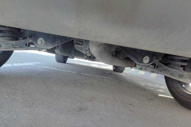 Used Cadillac XT5 2025 2.0T Platinum Edition Chassis Rear