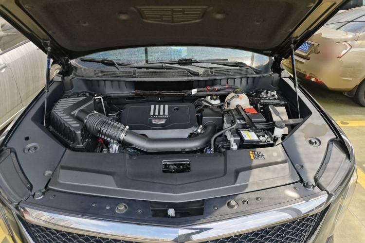 Used Cadillac XT5 2025 2.0T Luxury Version Engine Bay