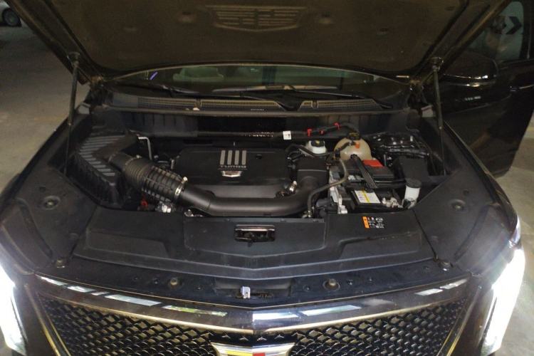 Used Cadillac XT5 2025 2.0T Luxury Version Engine Bay