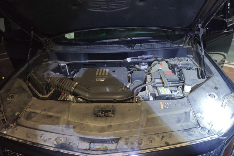 Used Cadillac XT5 2025 2.0T Luxury Version Engine Bay