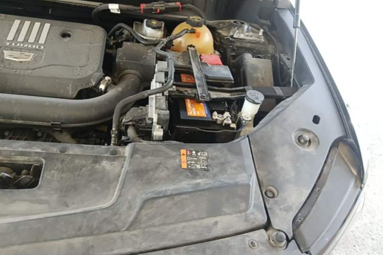 Used Cadillac XT5 2025 2.0T Luxury Version Engine Bay Left
