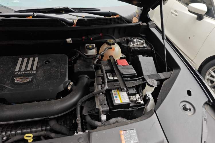 Used Cadillac XT5 2025 2.0T Luxury Version Engine Bay Left