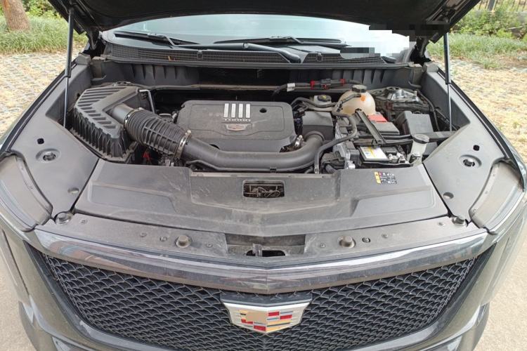 Used Cadillac XT5 2025 2.0T Luxury Version Engine Bay