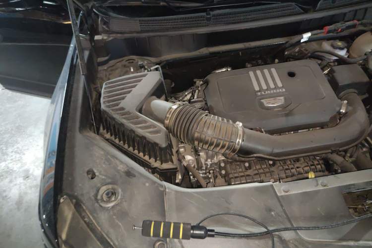 Used Cadillac XT5 2025 2.0T Luxury Version Engine Bay Right