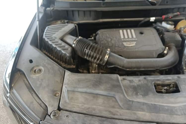 Used Cadillac XT5 2025 2.0T Luxury Version Engine Bay Right