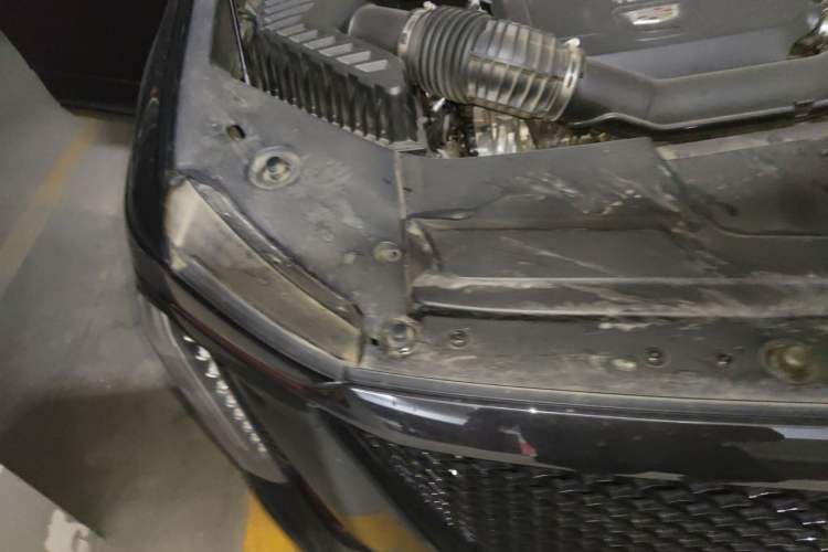 Used Cadillac XT5 2025 2.0T Luxury Version Engine Bay Right