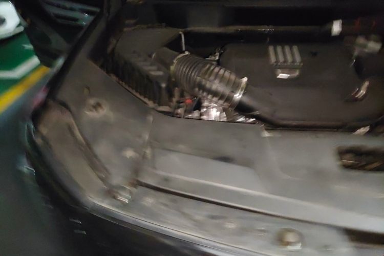 Used Cadillac XT5 2025 2.0T Luxury Version Engine Bay Right